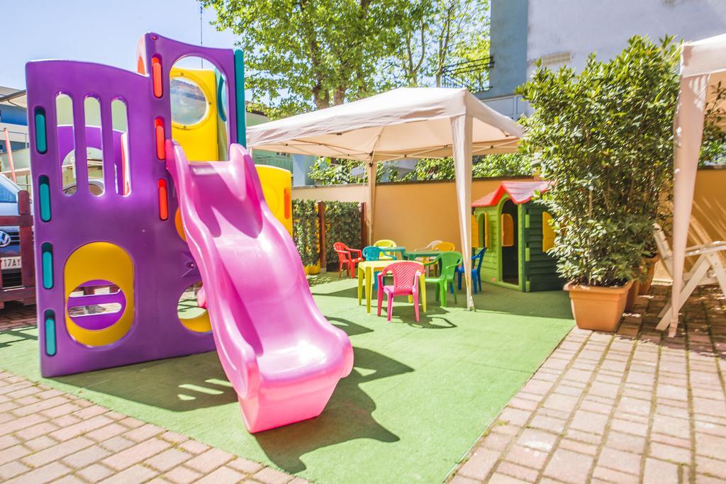 Hotel Giove Dipendenza Hotel Fiamma Cesenatico Zewnętrze zdjęcie
